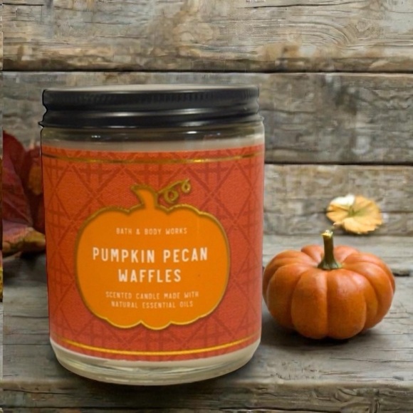 Pumpkin Pecan Waffles Candle - Picture 1 of 2